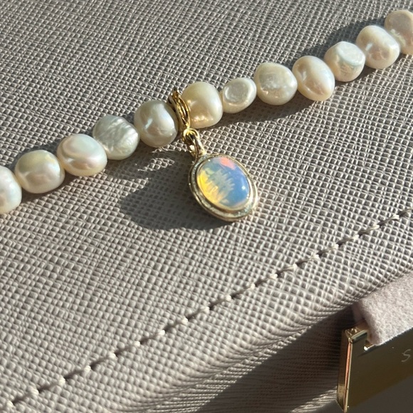 [CLEARANCE/Send Offers] PEARL CHOKER NECKLACE WITH “MOONSTONE” PENDANT - Picture 3 of 9